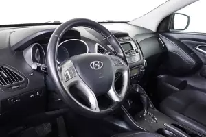 Hyundai  12