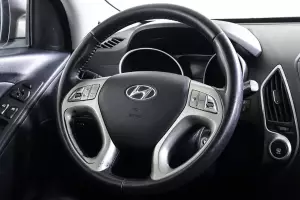 Hyundai  13