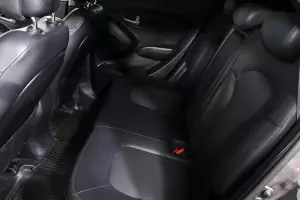 Hyundai  16