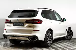 BMW  3