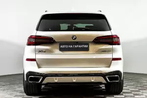 BMW  5