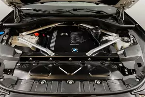 BMW  9