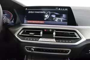 BMW  7