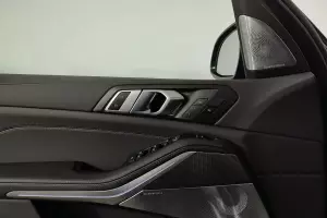 BMW  7