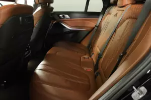 BMW  12