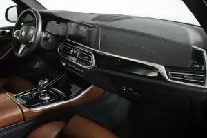 BMW  9