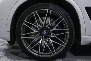 BMW  6