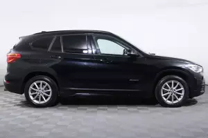 BMW  3