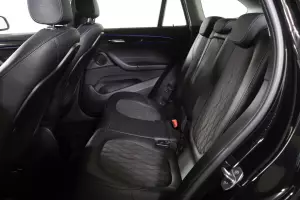 BMW  13