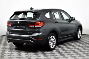 BMW  4