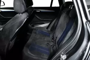 BMW  11
