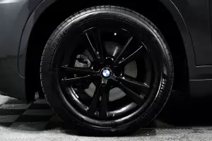 BMW  6