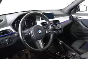 BMW  12