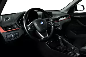 BMW  9