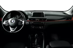 BMW  8