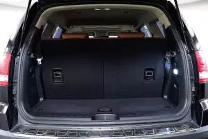 Kia  11
