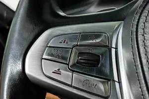 BMW  12