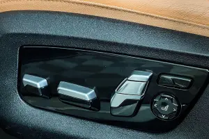 BMW  10