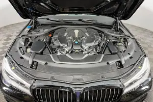 BMW  18