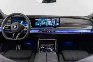 BMW  17