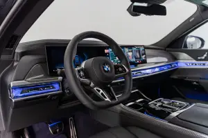 BMW  16