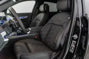 BMW  12