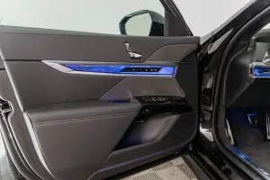 BMW  10