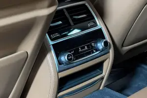 BMW  3