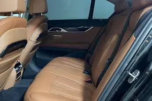 BMW  2