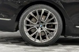 BMW  13