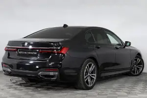 BMW  3