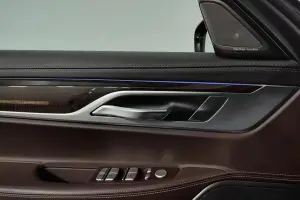 BMW  11