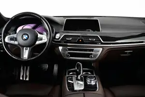 BMW  6