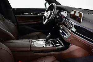 BMW  7