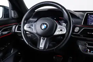 BMW  13