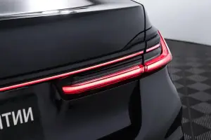 BMW  9