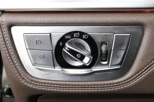 BMW  6