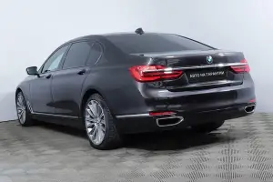 BMW  19