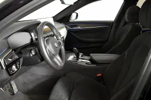 BMW  9