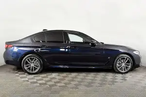 BMW  17