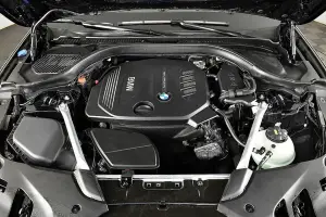 BMW  11