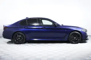 BMW  3