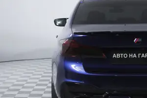 BMW  6