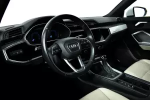 Audi  10