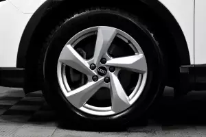 Audi  6