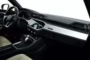 Audi  9