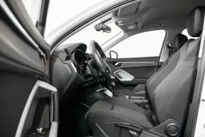 Audi  9