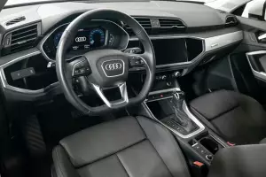 Audi  8
