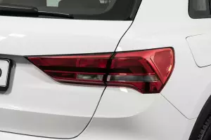 Audi  12