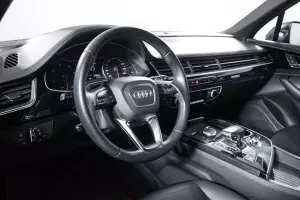 Audi  10
